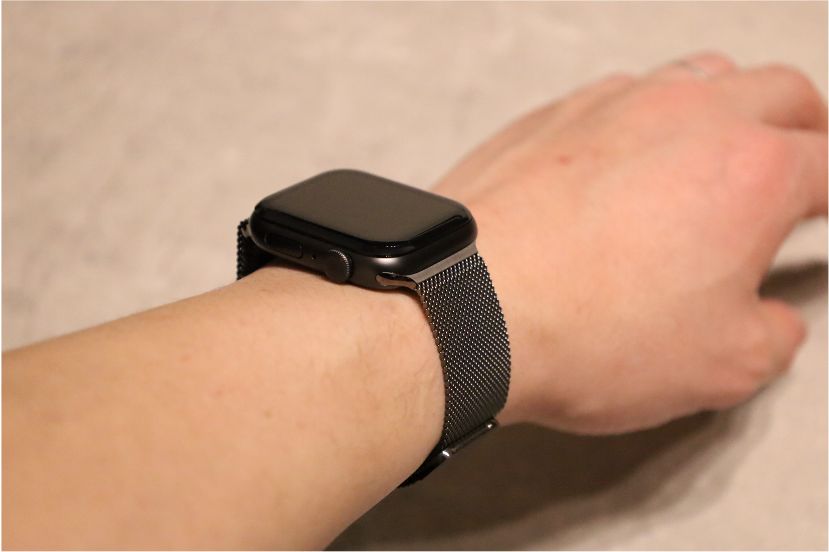 新作グッ Apple Watch 45mm ケース用グラファイトミラネーゼループ 
