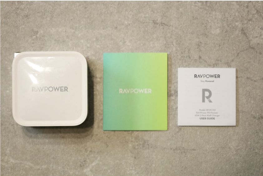RAVPower RP-PC133 65W 2ポート内容物