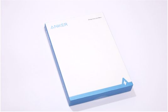 Anker PowerCore Essential 20000の外箱表
