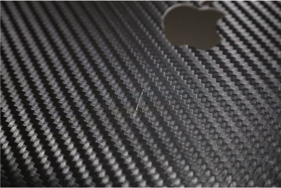 Wraplus for MacBook スキンシールを1年半利用後の傷が大きい箇所