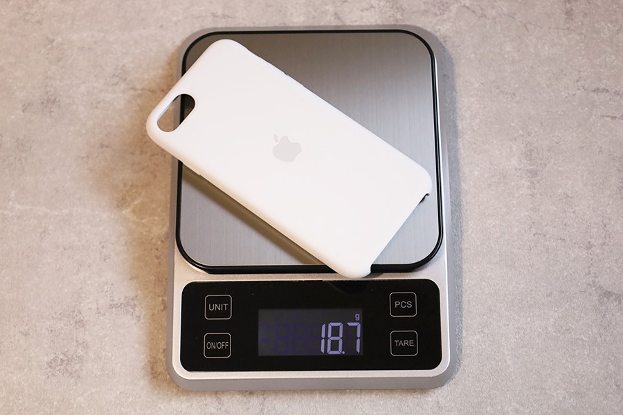 iPhoneApple純正シリコンケースのホワイト重量は18.7g