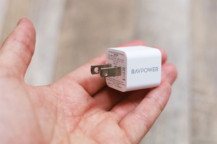 RAVPower RP-PC150はプラグが収納できない