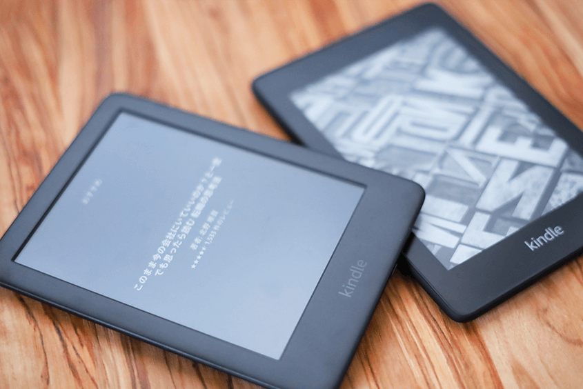 最新版】Kindle無印 第10世代比較レビュー｜Kindle Paperwhiteと違い・どっちが良いのか | コビガジェライフ