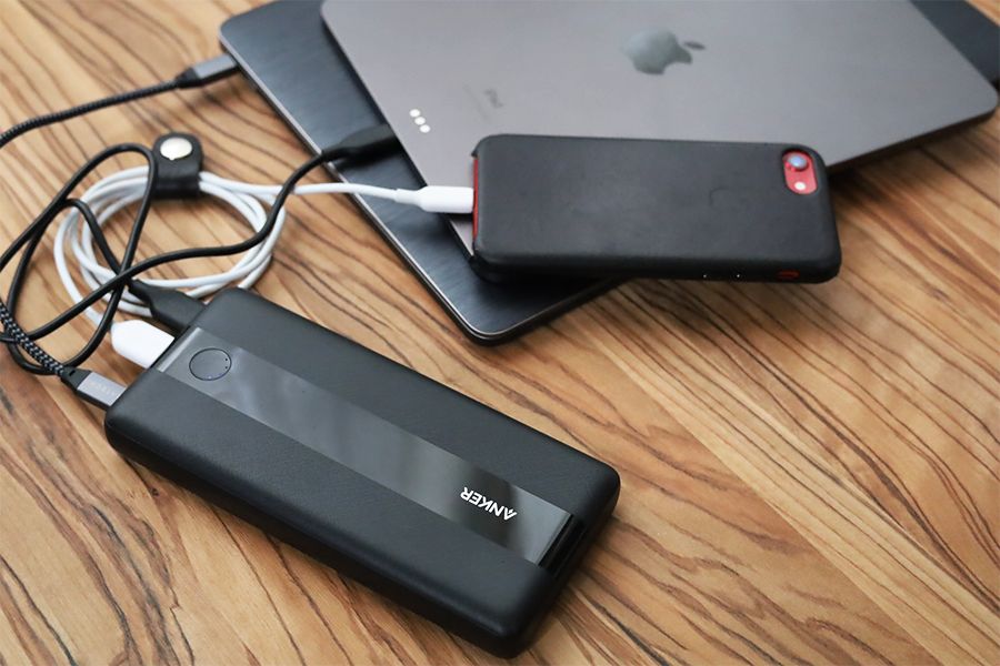 Anker PowerCore III 19200 60Wを使ってMacBookとiPadとiPhoneを充電する