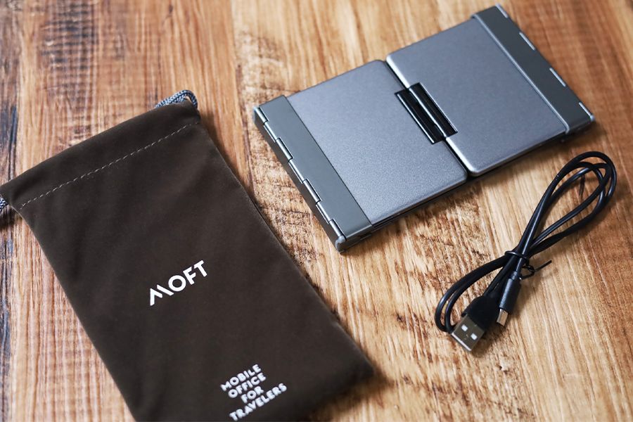 MOFT Floatのキーボードの備品