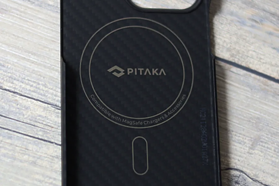 iPhone 13 Pro用PITAKA MagEZ Case 2のMagSafe部分