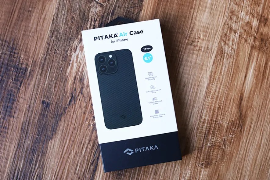 iPhone 13 Pro PITAKA Air Caseの外箱