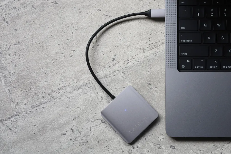 Satechi 4ポート USB-C データハブはMacBookにおすすめハブ