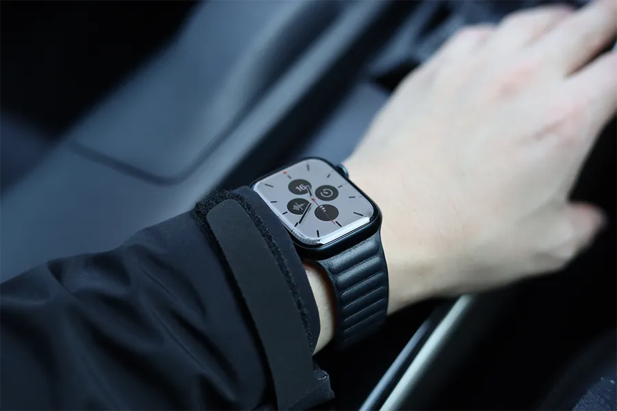 Apple Watch 7の常時点灯表示あるの手元