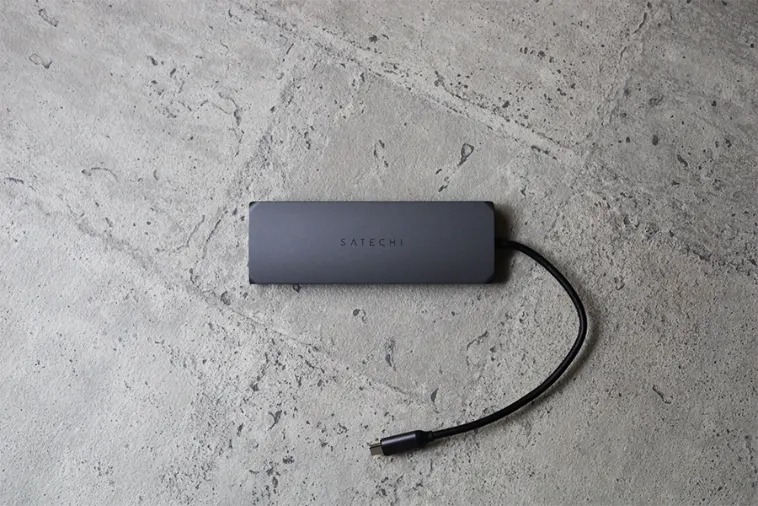 Satechi Hybrid USB-Cハブ本体正面