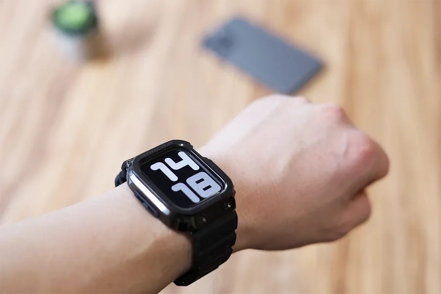 Apple Watchのamband ムービングフォートレスクラシックの数字デュオ