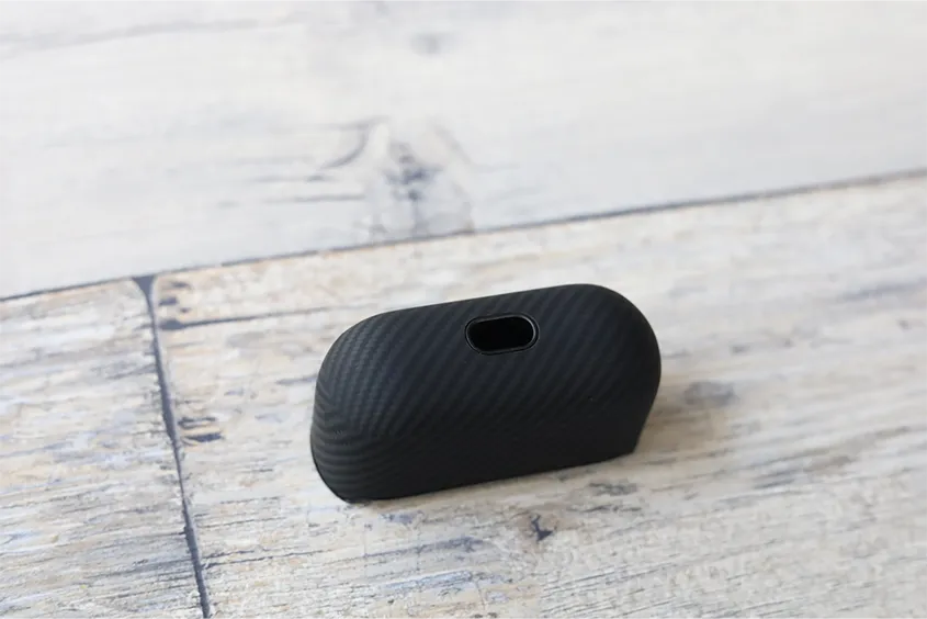 PITAKA MagEZ Case for AirPods 3斜め底面
