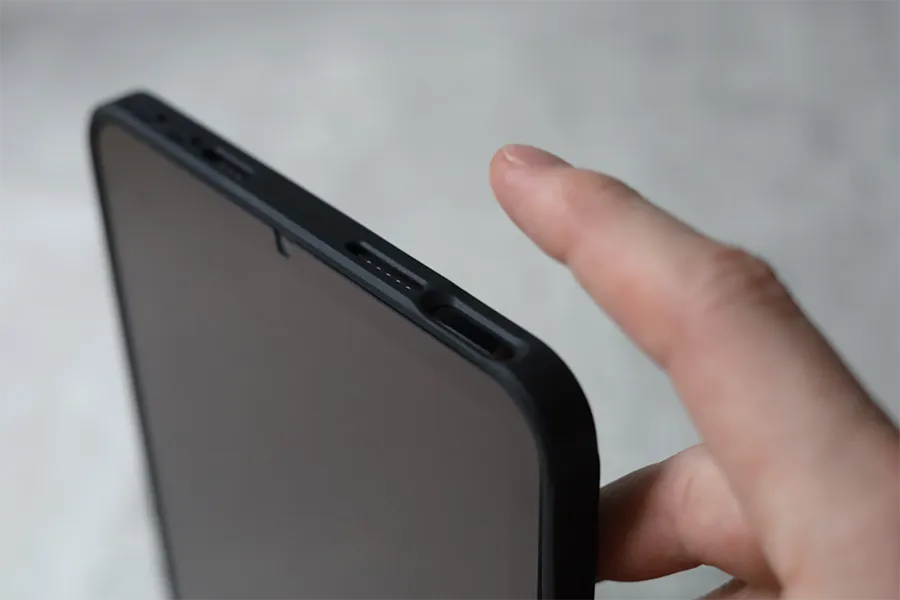 PITAKA MagEZ Charging Stand & Case for Tablets iPad mini 6の電源ボタン側