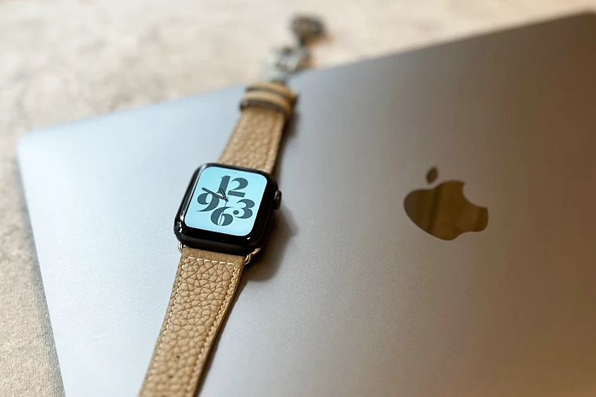 EPONAS（エポナス）Apple Watch用レザーバンドレビュー｜高級ブランド 