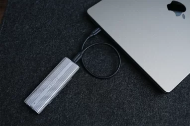 Satechi USB-C M.2 SSDケース とMacBook