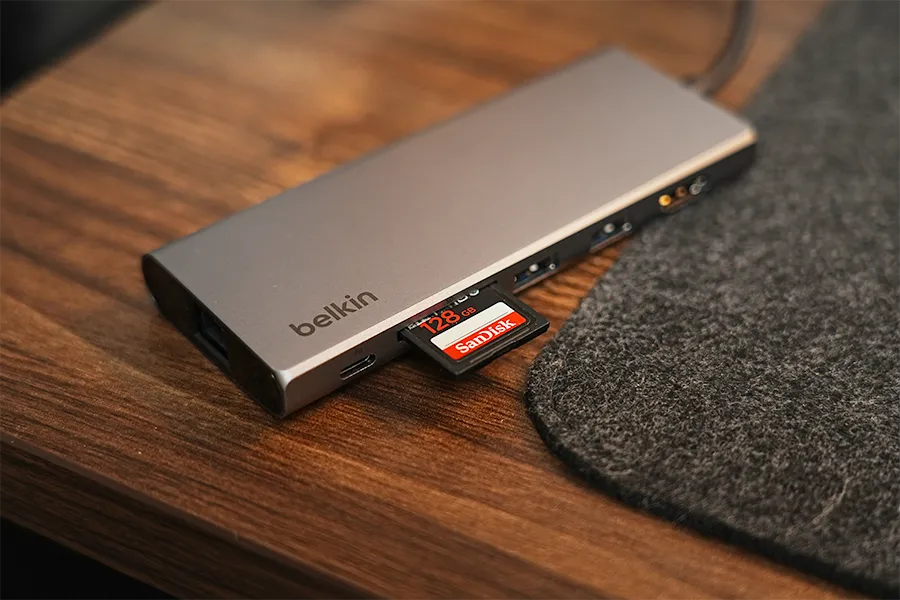 Belkin Connect USB-C 7-in-1 マルチメディアハブのSDとMicroSD