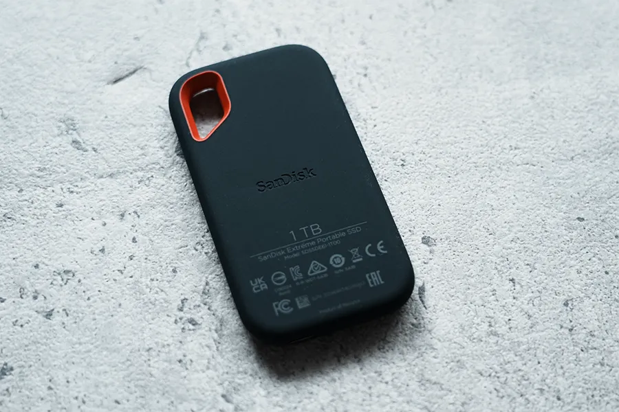 SanDisk SSD 外付けエクストリーム ポータブルSSD DE61の背面