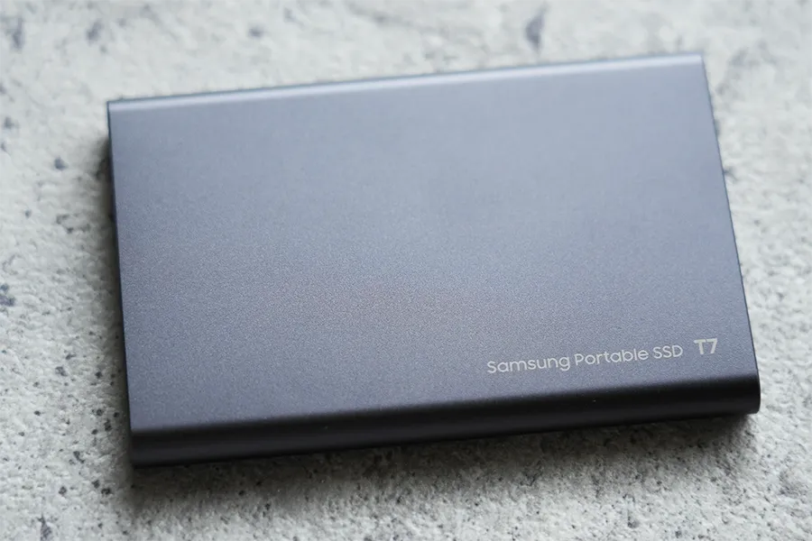 Samsung PortableSSD T7の背面