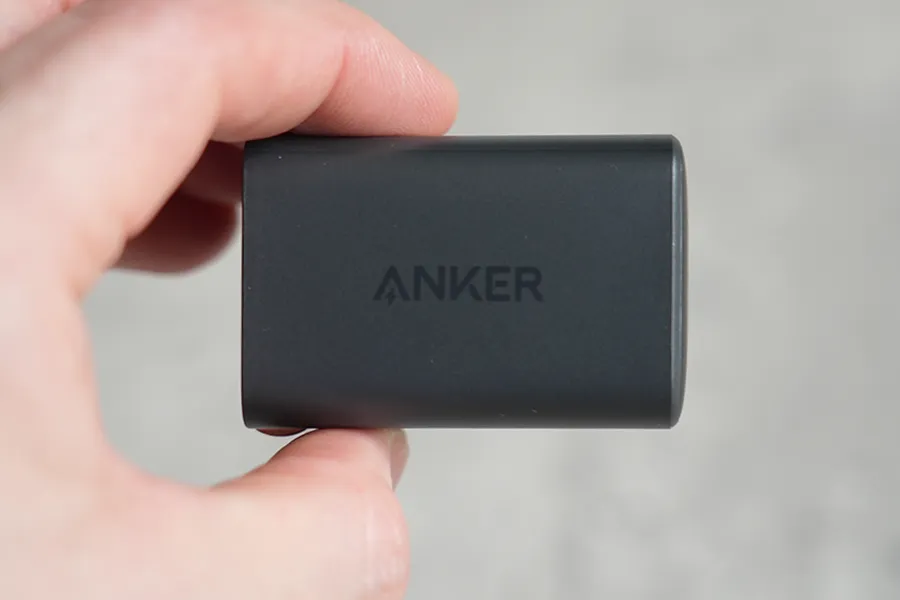 Anker 523 Charger (Nano 3, 47W)のAnkerロゴ