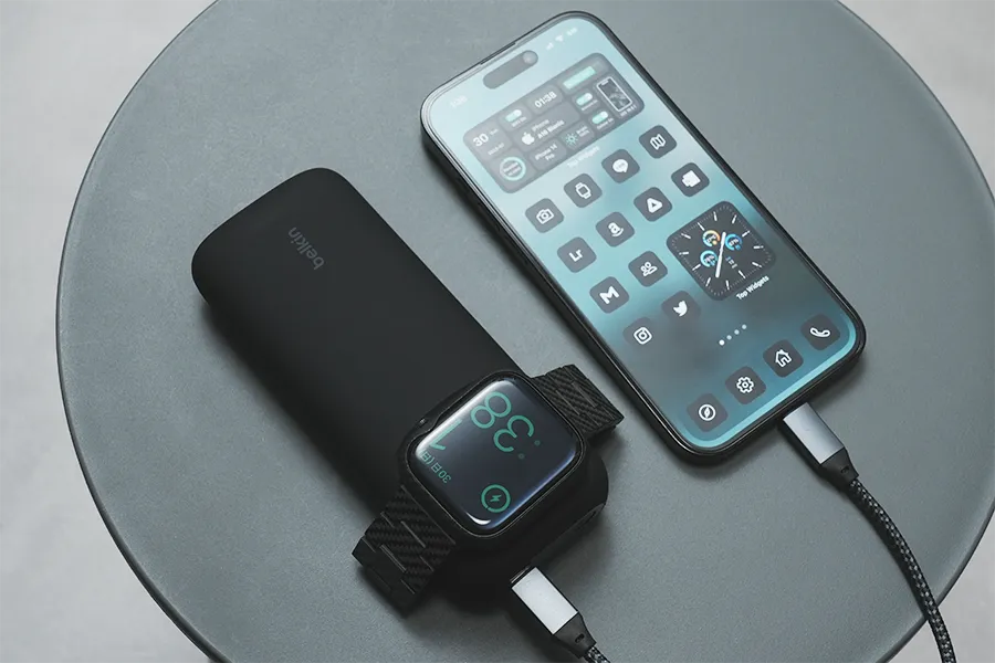 Apple WatchとiPhoneを同時充電
