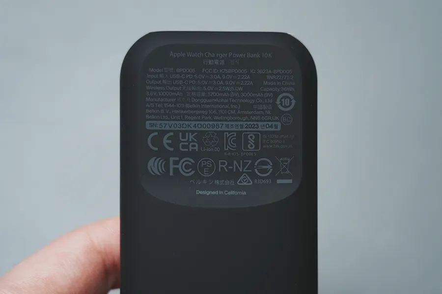 BELKIN BOOST↑ CHARGE PRO 2-in-1 iPhone + Apple Watch 急速充電モバイルバッテリー PD対応 10000mAhのスペック部分